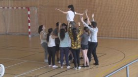 Alumnes de quart d'ESO ganxons participen al projecte de dansa 'Five days to dance'