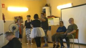 El Grup de teatre el Trampolí prepara la presentació de l’obra 'Cadenes'