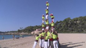 Els Amics de les Illes Formigues i els Minyons de Santa Cristina fan pinya a favor del mar