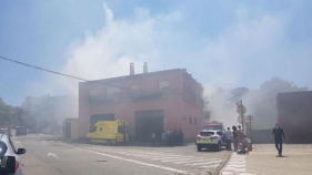 Extingit un incendi al Carrer Bailèn de Sant Feliu
