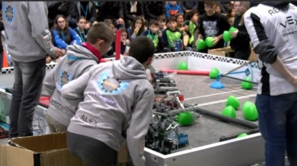 L’escola Sant Jordi, finalista a la competició de robòtica VEX2024 celebrada a Palafrugell