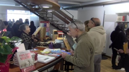 Obre la llibreria 'Nollegiu Mediterrània' a Palafrugell