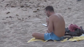 Palafrugell prohibirà fumar a les seves platges a partir de l'any que ve