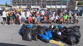 El projecte 'Mou-te pel Mar' recull més de dues tones d'escombraries