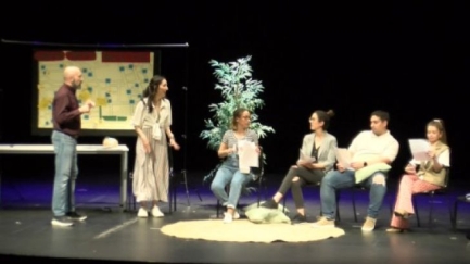 La Crida porta l’humor i la sàtira local a escena amb l’estrena de 'Cròniques Ganxones'