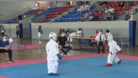 Més de 200 karateques competeixen a Sant Feliu de Guíxols
