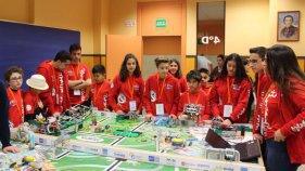 4t lloc per l'equip de robòtica Arobot Infinity a la gran final de la FLL