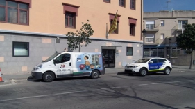 Agents de la Policia Local Ganxona reclamen el pagament de els hores extra