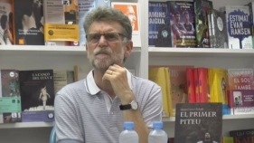 Alfons Cama presenta la seva darrera novel·la, 'El primer piteu'