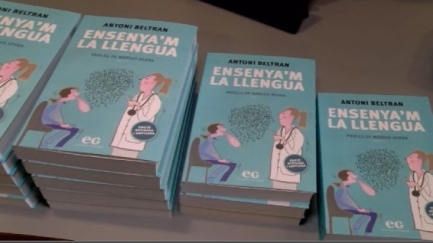 Antoni Beltran presenta l’edició ampliada del llibre Ensenya’m la llengua
