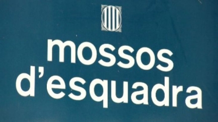 Atrapen en plena feina dos homes que acabaven de saquejar l'interior d'un vehicle a Gualta