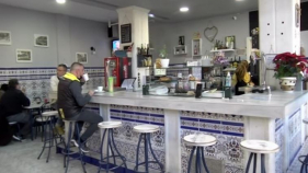 Bars i restaurants tornen a apujar la persiana després de 38 dies