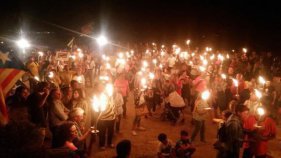 Begur ha començat la Diada amb la 'Hissadada de la Senyera' al Castell