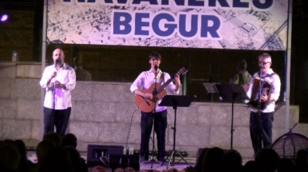 Begur viu la 47a Cantada d’Havaneres amb Port-Bo i Peix Fregit