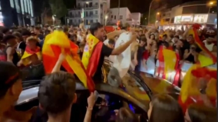 Bogeria total a Platja d'Aro pel pas a la final del mundial d'Espanya