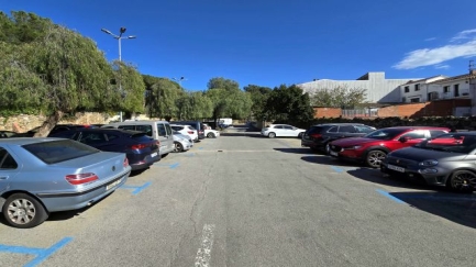 Calonge projecta soterrar l'aparcament del Fontova per fer-hi una zona verda i habitatges