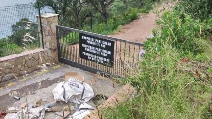 Denuncien el tancament de camins a les platges del sector Rosamar