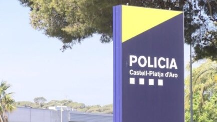Detingut un lladre per robar una targeta de crèdit a una dona i fer vuit compres