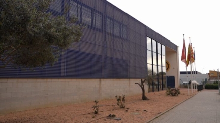 Detinguts dos multireincidents a Palafrugell per robar i agredir dins d’una autocaravana