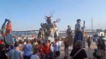 Diverses colles d'arreu participen en la Trobada Nacional de Gegants de Mar