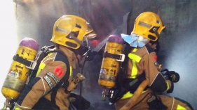 Dues persones intoxicades per l’incendi d’una casa a Torroella de Montgrí