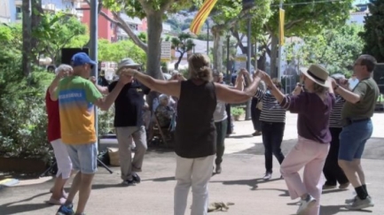El 39è Aplec de la Sardana omple de música Sant Feliu de Guíxols