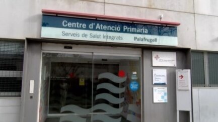El CAP de Palafrugell instal·la un sistema d'alerta per contactar amb la Policia Local