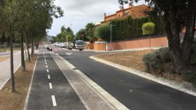 El carrer Carrilet s’obre al trànsit després de les obres de millora