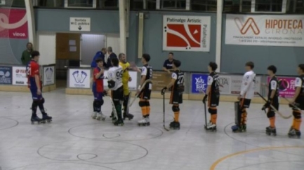 El CH Palafrugell empata amb l’Igualada i es jugarà l’ascens en el tram final (2-2)