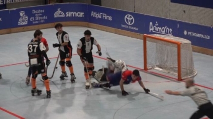 El CH Palafrugell perd a la pista del líder Igualada HC (4-2)