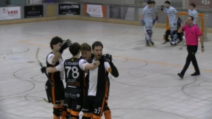 El CH Palafrugell segella el bitllet per a la Copa Princesa amb una victòria clau (2-0)