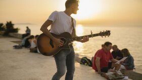 El cicle musical ALBADES I VESPRADES CANTADES arrenca amb una albada al Mirador de S'Agaró