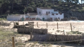 El conjunt edificat de la platja de Castell acollirà un centre d'interpretació de l'entorn