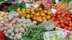 El mercat de Palafrugell entre els comerços centenaris guardonats per la Generalitat