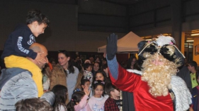 El patge reial clou el Parc Infantil de Nadal de Santa Cristina d'Aro