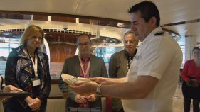 El Seabourn Ovation para a Palamós en el seu viatge inaugural