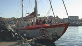 El vaixell Astral explica la crisi humanitària del Mediterrani a Palamós