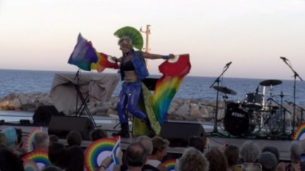 El Vespre Drag tanca la primera Festa de l'Orgull de Calonge i Sant Antoni