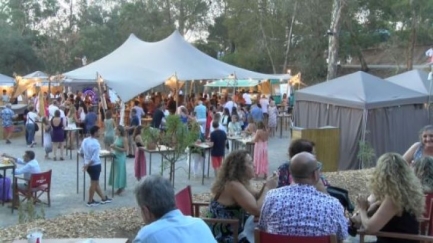 El village i la restauració atrauen el públic de Cap Roig