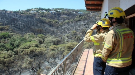 Els Bombers han assolit els objectius marcats avui a l'incendi de les Gavarres