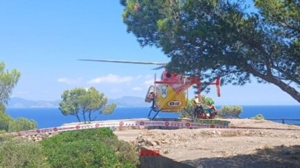 Els Bombers rescaten a una escaladora ferida a Torroella de Montgrí
