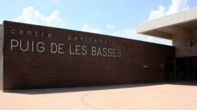 Els expresidents del Parlament visiten unes 'animades' Bassa i Forcadell a Figueres