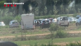 Els Mossos detenen in fraganti tres persones per saquejar dos turismes al Baix Empordà