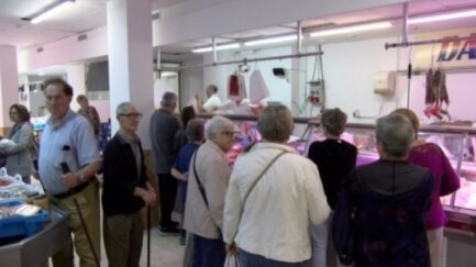 Els paradistes i clients estrenen 'El Provisional' amb 