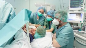 Els parts amb cesària programada de l’Hospital de Palamós ja poden ser amb acompanyant