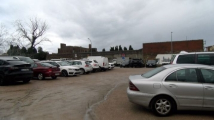 Els veïns del barri de l'Energia reclamen un parc urbà en lloc dels blocs de pisos