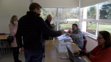 Els votants de l'Aula d'Aprenentatge de Vila Romà opten, majoritàriament, pel 