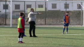 El RCD Espanyol mostra la seva Escola de Tecnificació a una seixantena de nens i nenes