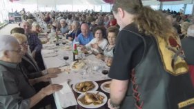 Gairebé 900 persones al dinar de la gent gran de Sant Feliu