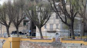 Hauran de tallar els arbres del carrer Rius i Calvet de Sant Feliu de Guíxols